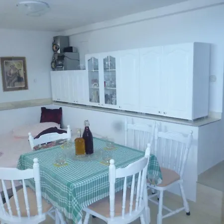 Studio Apartman Josip * Klis